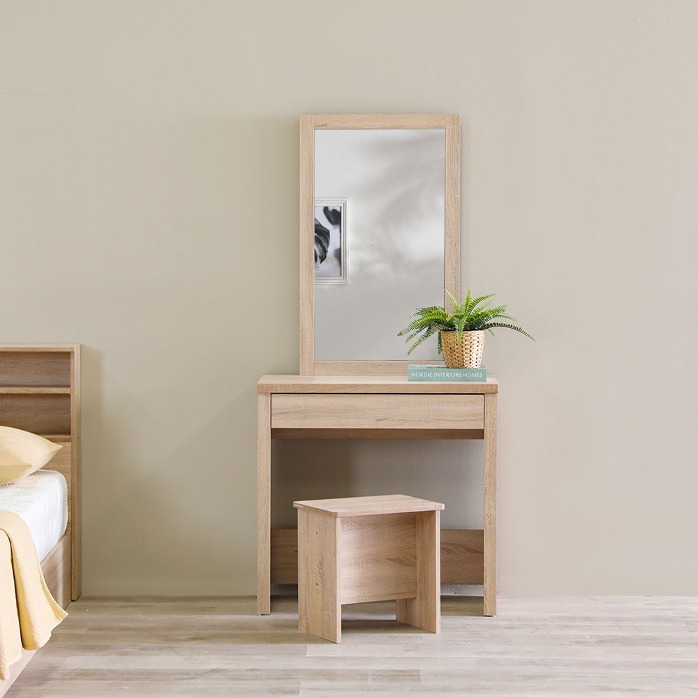 طقم سرير أدريانا كوين + تسريحة ومقعد